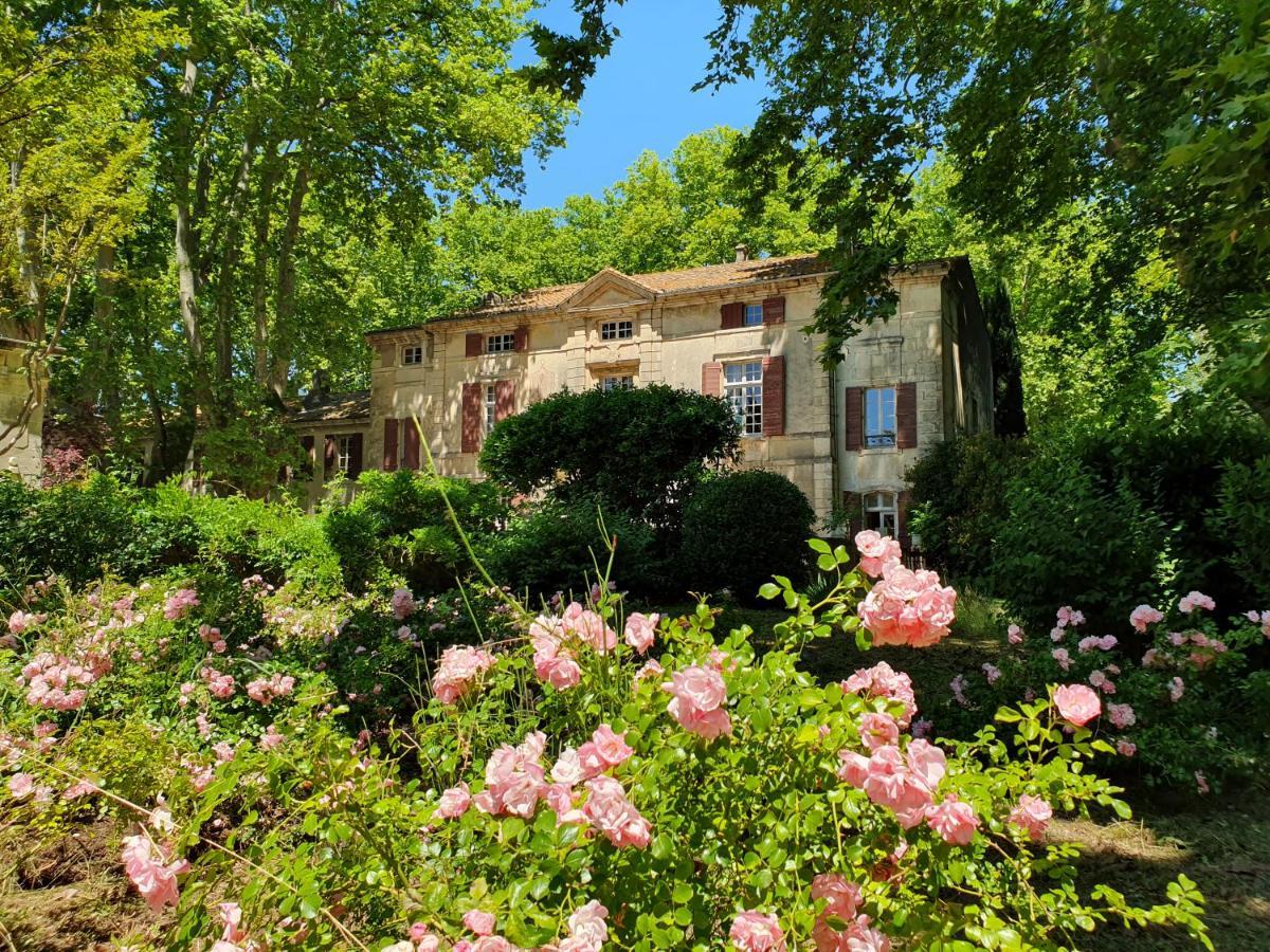 Chateau De Roussan Saint-Rémy-de-Provence Exterior photo