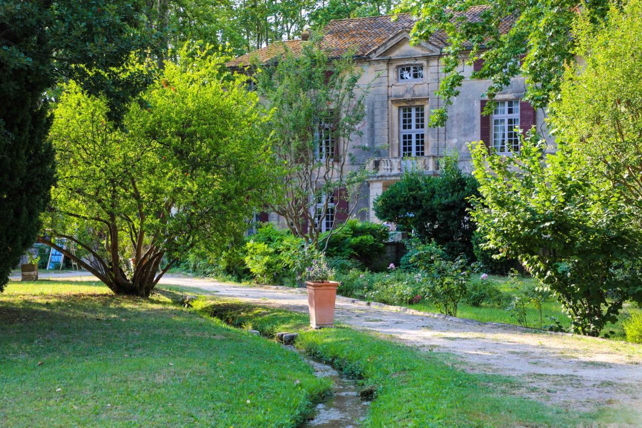 Chateau De Roussan Saint-Rémy-de-Provence Exterior photo